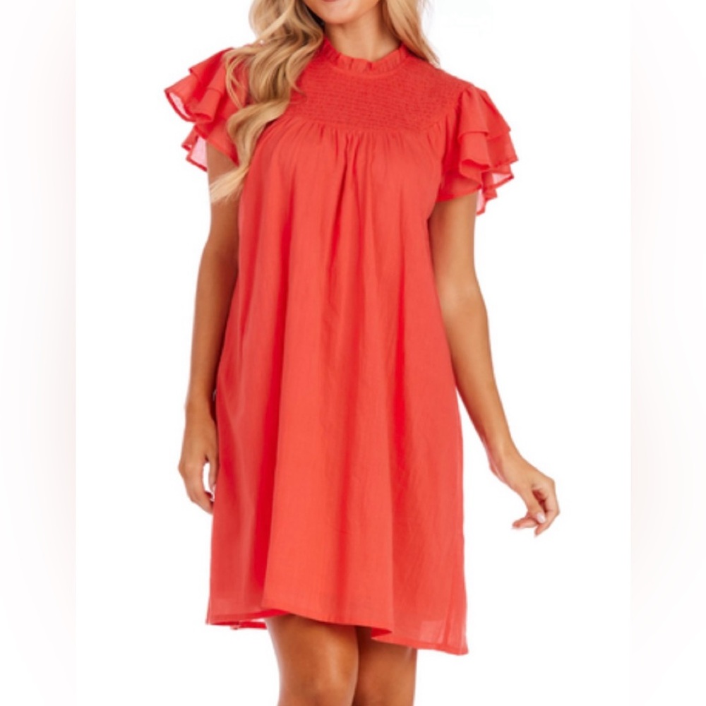 Mud Pie, Smocked, Shift Style Dress, With Flutter Sleeves.
Sz M
NWT